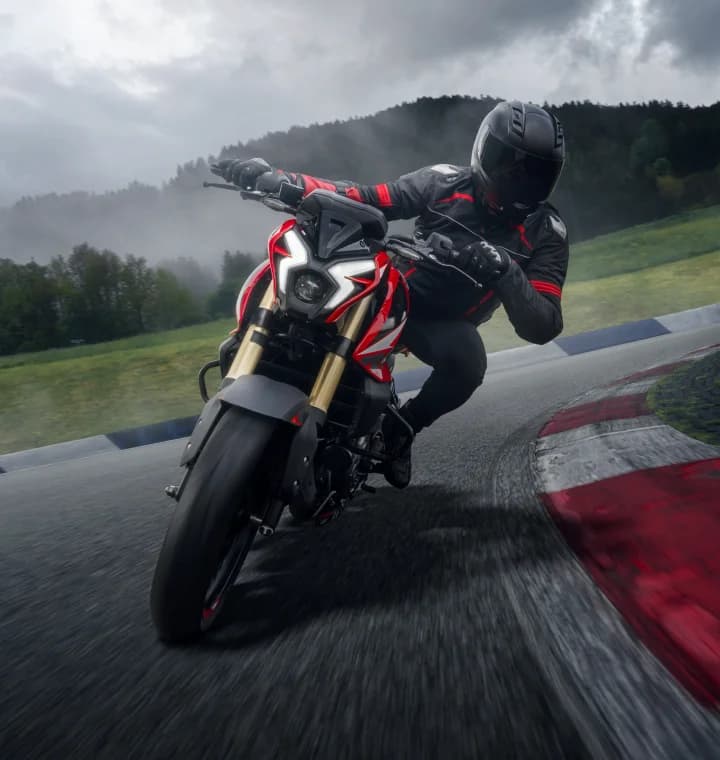 Pulsar NS400Z Streetfighter