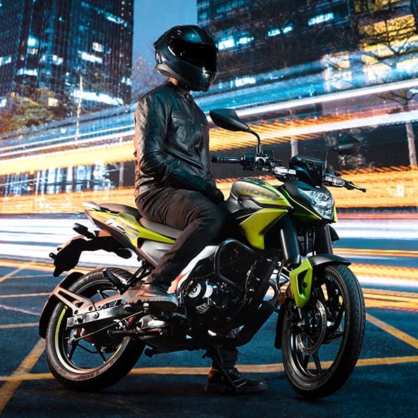 Pulsar N125 Yellow Edition